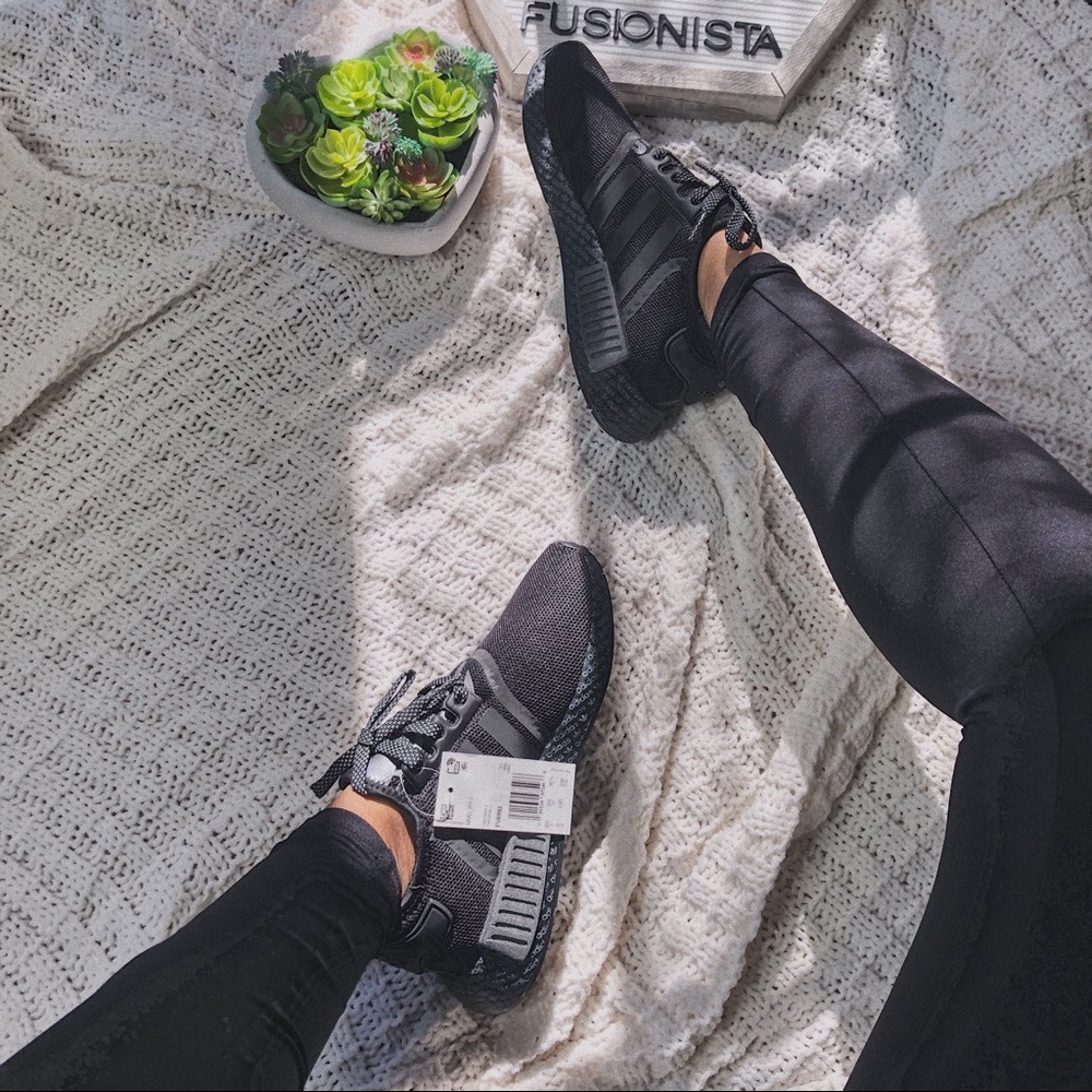 NWT 🍭 Rare Adidas NMD R1 Black Special Edition - Picture 5 of 8